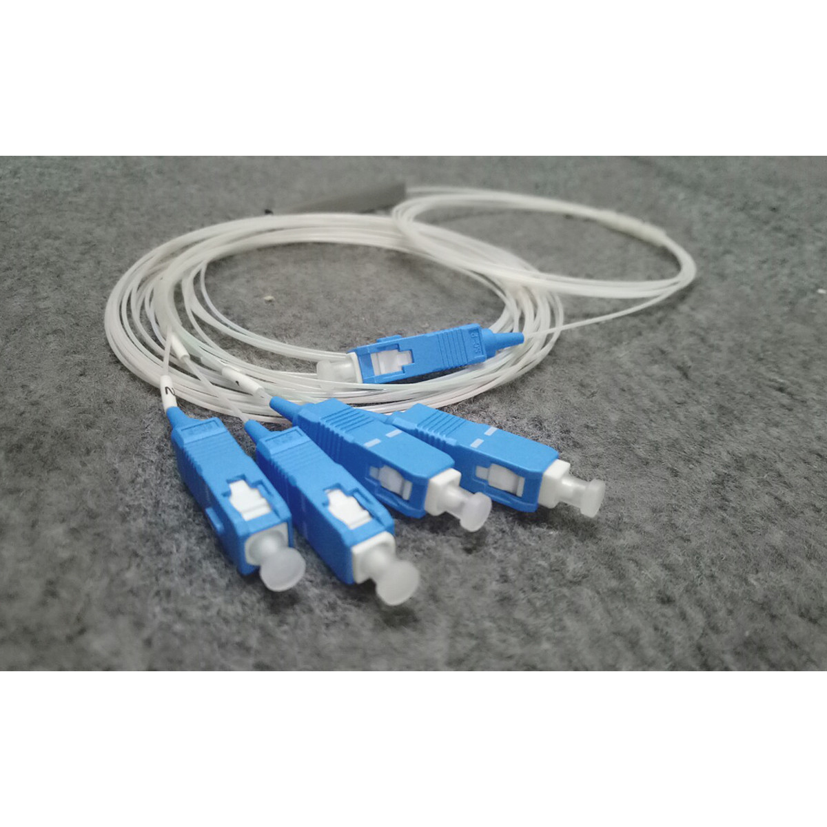 Bộ chia quang Splitter 1x4 SC/UPC phi 0.9mm dài 1M (Optical Splitter PLC)
